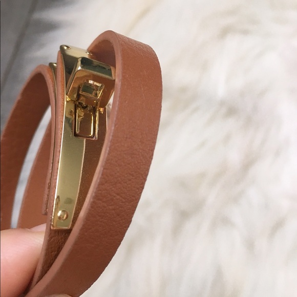 CHARMING CHARLIE tan/gold bracelet - Picture 2 of 2